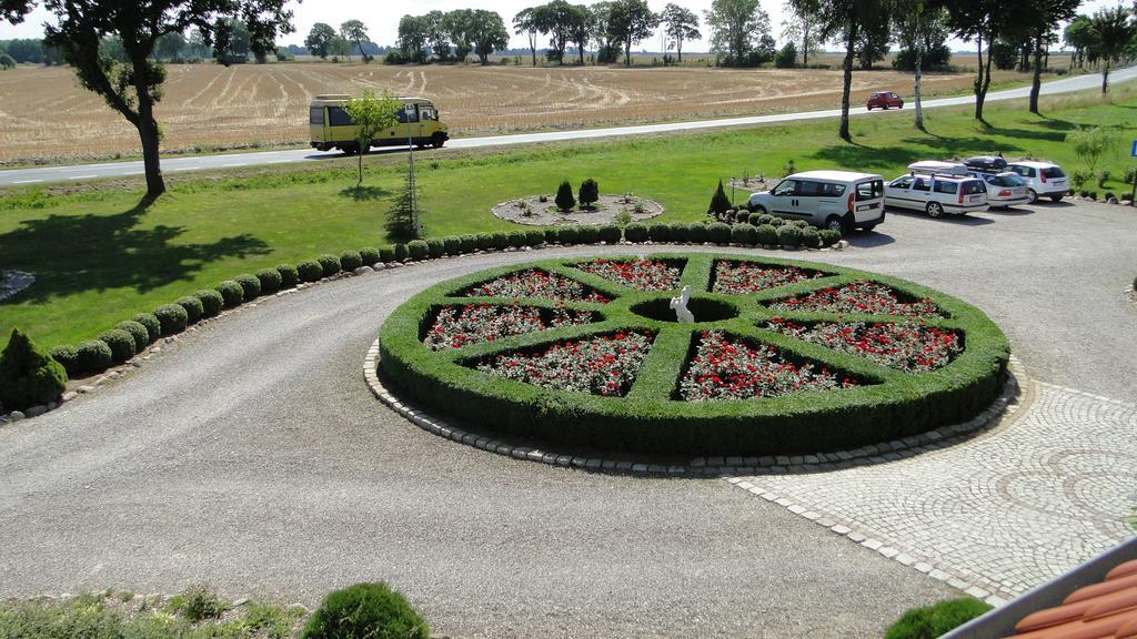 Dworek Golikowo Sławno Esterno foto